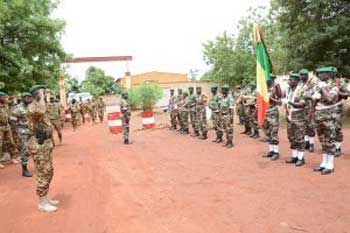 Le CEMGA sur le terrain: La nouvelle vision du commandement portée à la troupe
