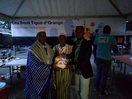 Ramadan avec Orange Mali : La mosquée « Boboli soukouda » de Golonina reçoit son Soun tiguè