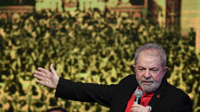 Brésil: Lula condamné à neuf ans de prison