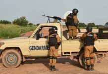 Burkina Faso: des présumés jihadistes repoussés par les forces de sécurité