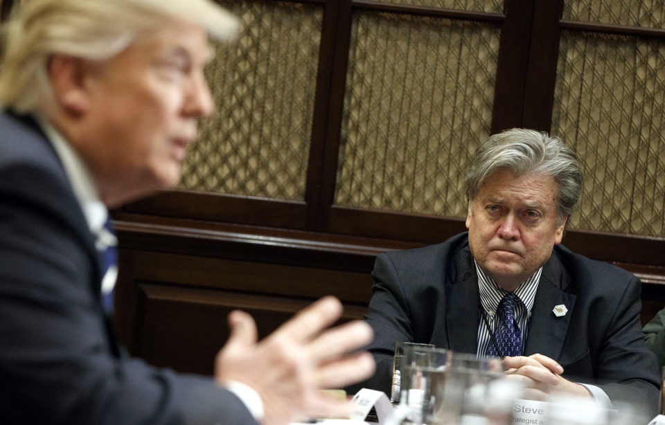 Etats-Unis: Steve Bannon, le conseiller de Donald Trump, quitte la Maison Blanche