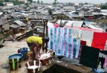 Guinée: Au moins 5 morts dans l'éboulement d'une décharge