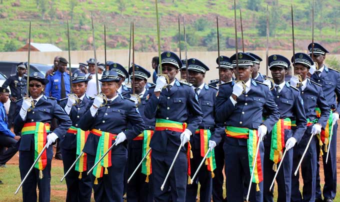 Renforcement des ressources humaines de la police nationale :   2 180 sous-officiers, 8 inspecteurs et 16 commissaires de police  désormais disponibles pour servir dans les unités