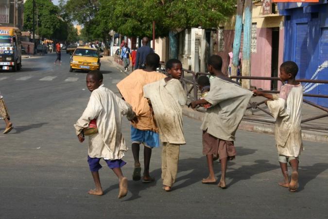 Lutte contre la mendicité des enfants jumeaux dans les rues de Bamako