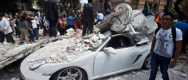Un puissant séisme de magnitude 7,1 secoue Mexico