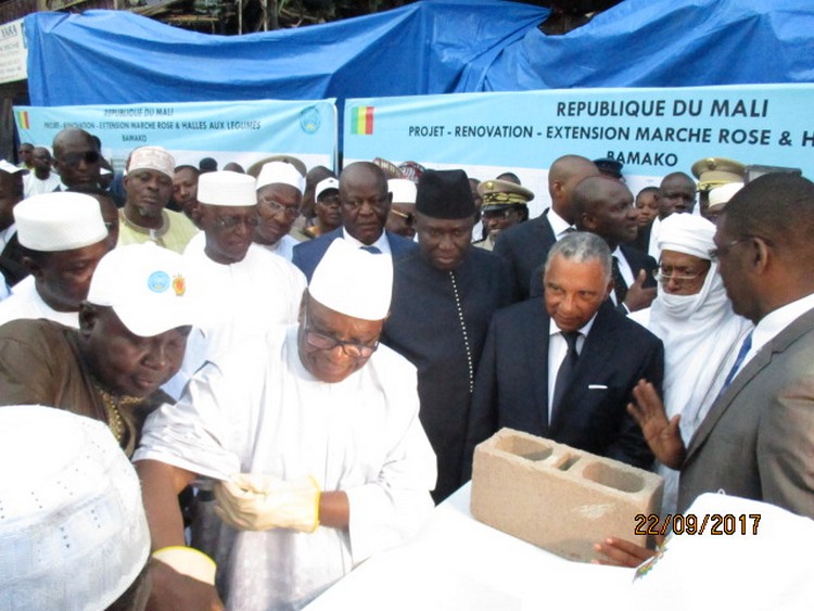 Reconstruction du Marché Rose et les Halles de légumes de Bamako :  IBK pose la 1ere pierre, la réalisation coûtera plus de  37 milliards de FCFA