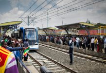 Le nouveau tramway construit par une entreprise chinoise le 20 septembre 2015 à Addis Abada, en Ethiopie / © AFP/Archives / Mulugeta Ayene