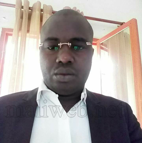 Le secrétaire général du Synefct, Boubacar Païtao, lors de  la journée mondiale des enseignants : "Les gouvernements et les employeurs doivent veiller à l'autonomisation et à la valorisation des enseignants"