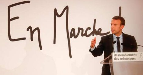 Macron défend ses cinq premiers mois de quinquennat