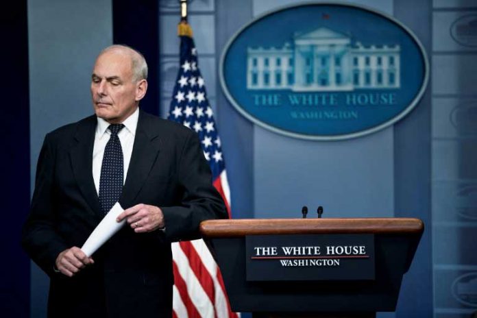 Le secrétaire général de la Maison Blanche John Kelly lors d'un point presse à la Maison Blanche le 19 octobre 2017 / © AFP/Archives / Brendan Smialowski