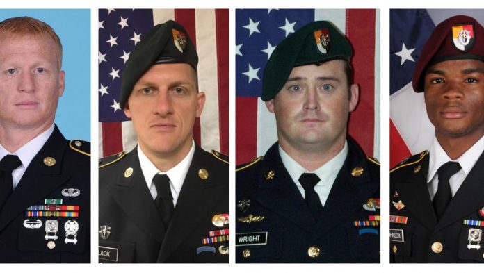 forces-speciales-americaines Les quatre sergents des forces spéciales américaines tués le 4 octobre dans une embuscade au Niger. De gauche à droite: Jeremiah Johnson, Bryan Black, Dustin Wright et La David Johnson. Army Special Operations Command/Handout via REUTERS