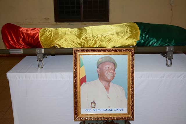 Obsèques du Colonel Souleymane Daffé : La Nation lui rend un dernier hommage.