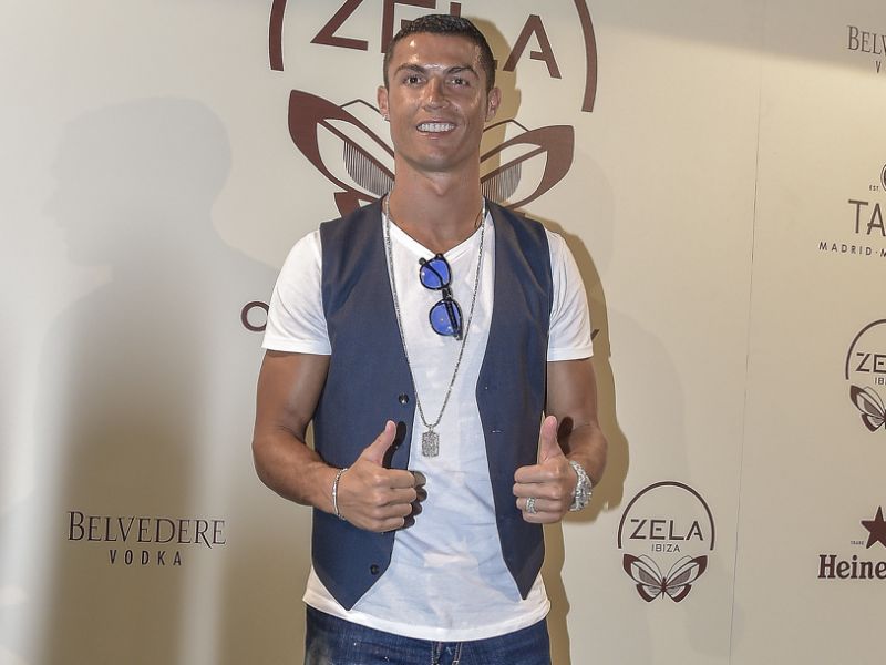 Elle vient de naître : Cristiano Ronaldo vous présente sa fille, Alana Martina