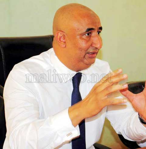 Après avoir été limogé du gouvernement : L'ex-ministre du Développement Industrie, Mohamed Ali Ag Ibrahim, plus connu sous le sobriquet de ministre blingbling, ne veut plus un poste au Mali.