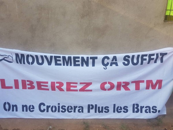Sit-in devant l'ORTM : Yeri Bocoum et le Mouvement «Ça suffit» reviennent à la charge