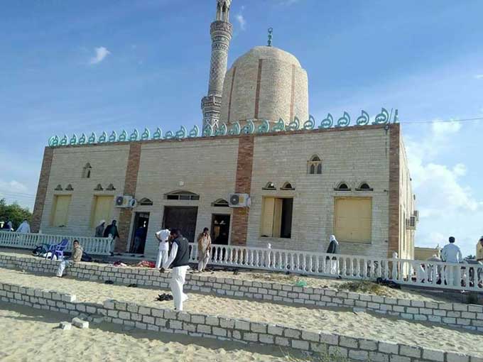 Egypte: qui sont les soufis qui fréquentaient la mosquée attaquée?