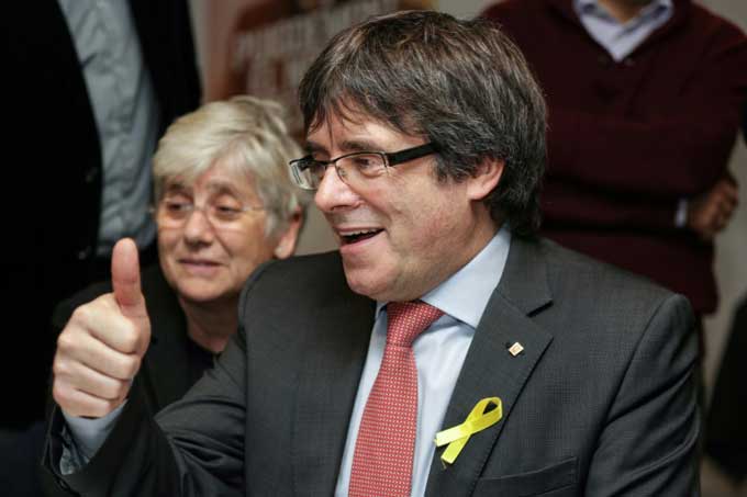 Catalogne: les indépendantistes confirment, un défi majeur pour Madrid