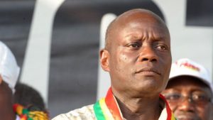 La Guinée Bissau est plongée dans une crise politique depuis août 2015, date durant laquelle le président José Mario Vaz avait limogé son Premier ministre Domingos Simoes Pereira, président du PAIGC, le parti majoritaire à l'assemblée nationale.