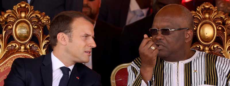 "On peut plaisanter sans vexer quelqu’un" : le président burkinabé conteste tout "manque de respect" de la part d'Emmanuel Macron