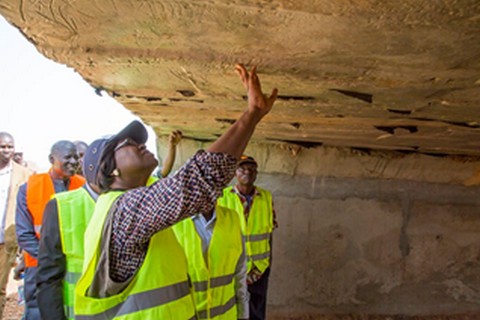 Route Kangaba-Frontière Guinée :  La Ministre Traoré Seynabou Diop impulse une nouvelle dynamique aux travaux