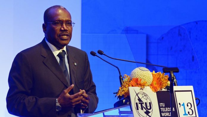 Hamadoun-Toure- Le Malien Hamadoun Touré, ancien secrétaire général de l'UIT, est en lice pour l'élection présidentielle de 2018.