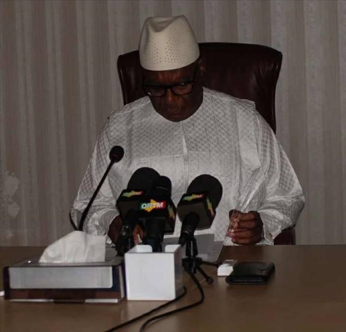 Ibrahim Boubacar Keita :   A force de dévier ses adversaires, il a fini par se faire prendre