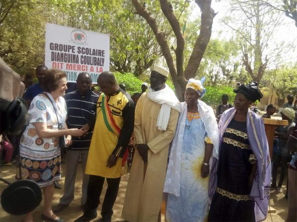Ecole fondamentale Dianguiné Coulibaly de Lafiabougou I : La Fondation ATEF-OMAIS améliore les conditions de travail des élèves et enseignants