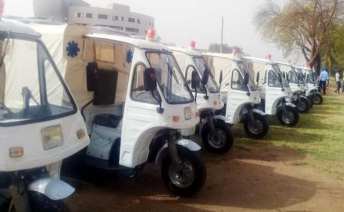 Évacuation des patients dans des zones reculées : Grâce au président IBK, le ministère de la Santé doté de 91 tricycles ambulances du Groupe Togola