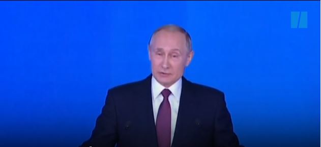Poutine bombarde les États-Unis dans son discours au parlement