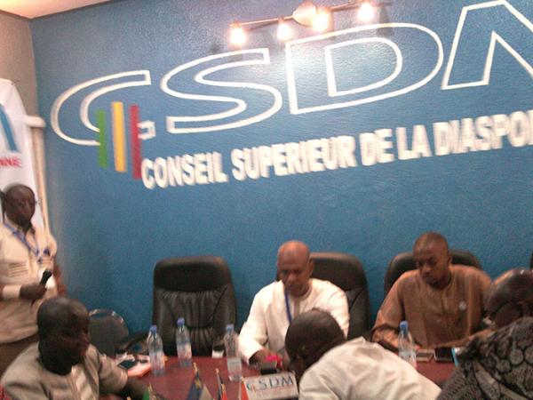 Traitement inhumain des migrants maliens en Algérie : Le CSDM veut porter plainte contre l’Algérie