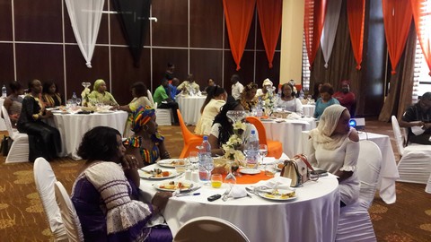 Les femmes de Orange Mali et des médias à table pour magnifier la journée de la femme