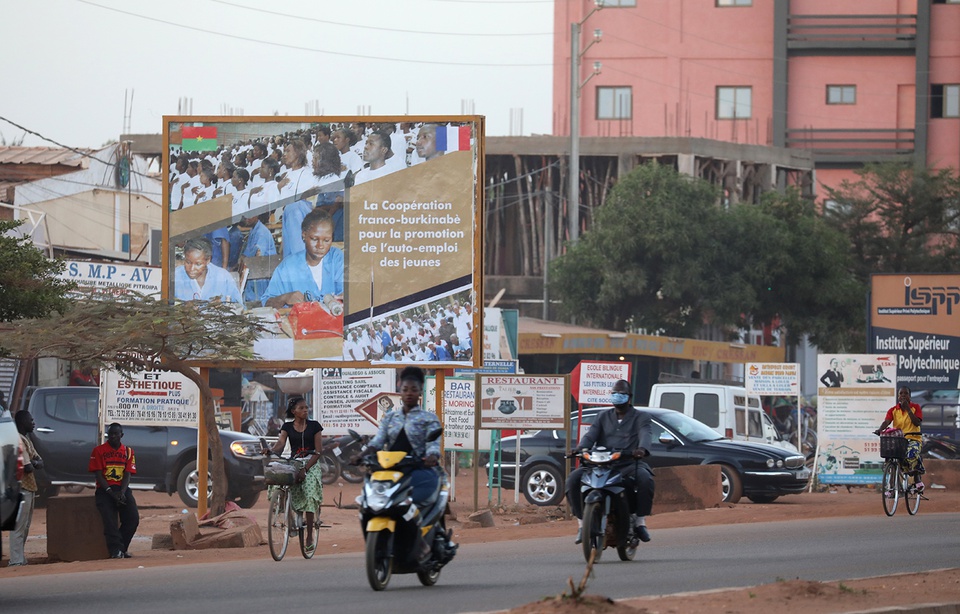 Ouagadougou: attaques à "relent terroriste très fort", six assaillants "neutralisés"