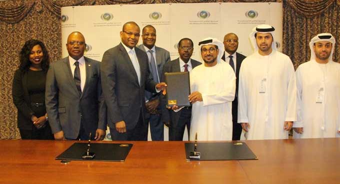 Le ministre de l'économie et des finances, Dr Boubou Cissé à Abu Dhabi :  Signature d'un accord de financement de 30 millions de dollars US au profit des logements sociaux au Mali.