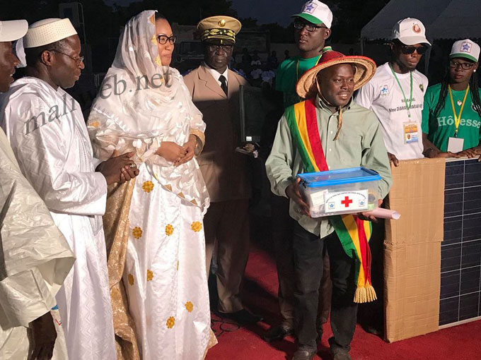 2ème édition du festival international du MBolon 2018 : Kolondièba a vécu au rythme des sommités de la musique  comme Abdoulaye Diabaté, Doussou Bagayoko, Yoro Diallo, Iba One