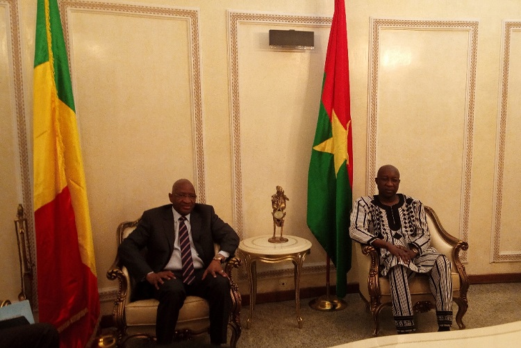 Le Premier ministre malien à Ouaga pour parler sécurité, politique et affaires