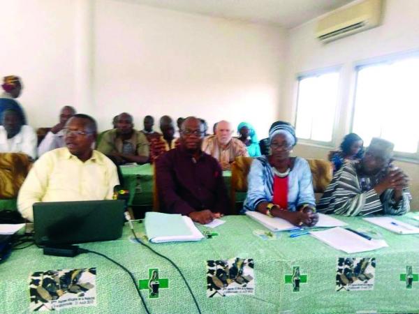 Développement de la Médecine traditionnelle : Une délégation du projet Centre d’Excellence Africains au Mali pour la formation des maliens en master et doctorat