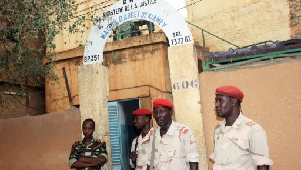 Niger: le journaliste Baba Alpha libéré et expulsé vers le Mali
