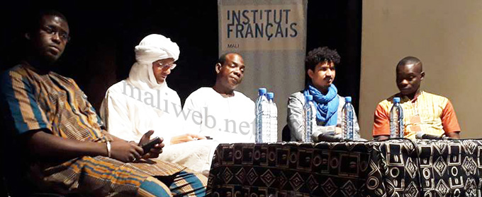 Pour le retour de la paix et la  cohésion sociale au Mali : Sidiki Diabaté et Kader Taharine s'expriment à travers la musique
