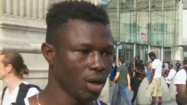 Enfant sauvé par un sans-papier malien à Paris : plusieurs élus demandent la régularisation de Mamoudou Gassama