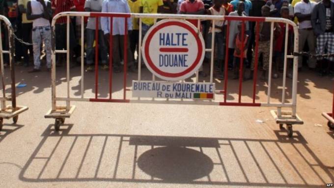 Au moins un mort lors d’un cortège de mariage à la frontière Guinée-Mali