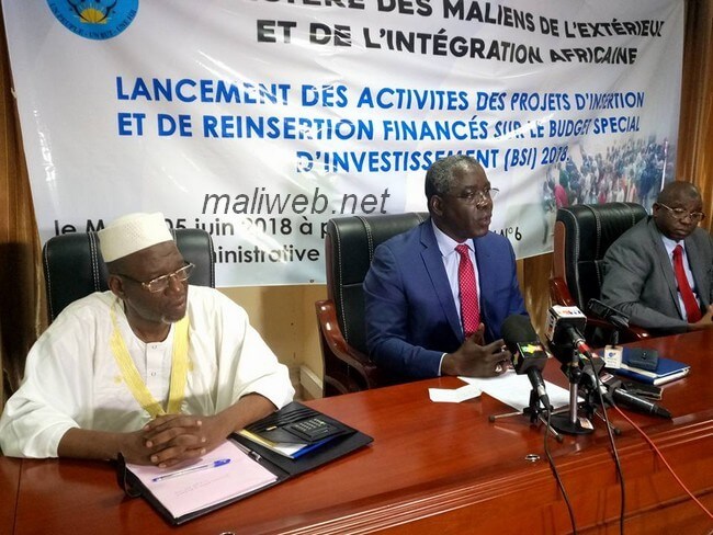 Insertion des migrants: Le Dr Abdramane Sylla donne le coup d’envoi des projets BSI  2018