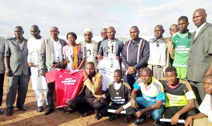 1ère édition de la coupe Me Jean Claude Sidibé : Les équipes participantes habillées