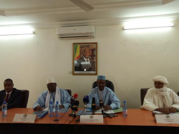 Ousmane Oumarou Sidibé, president de la CVJR : "On ne peut pas aller à une paix durable sans se dire la vérité…"