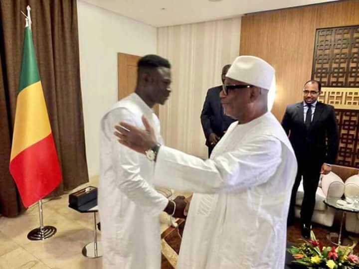 Le Président de la République reçoit Mamoudou Gassama