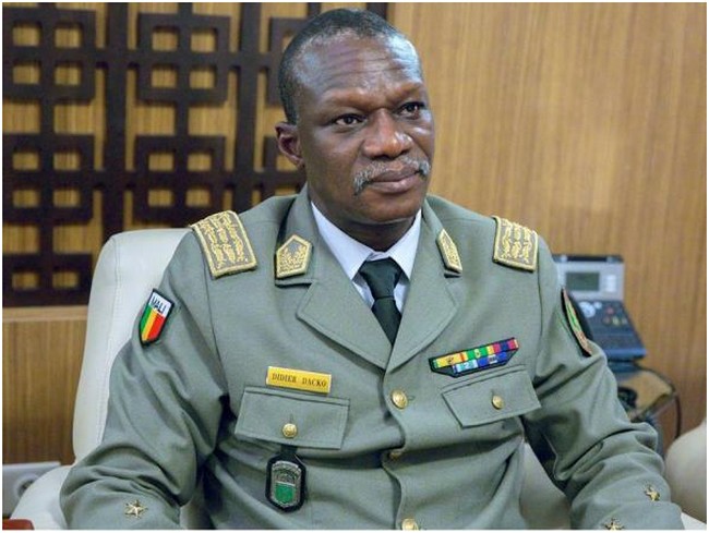 Après avoir été remplacé par un général mauritanien à la tête du commandement du G5 Sahel :  Le Général Didier Dackouo pressenti Ambassadeur du Mali à Nouakchott