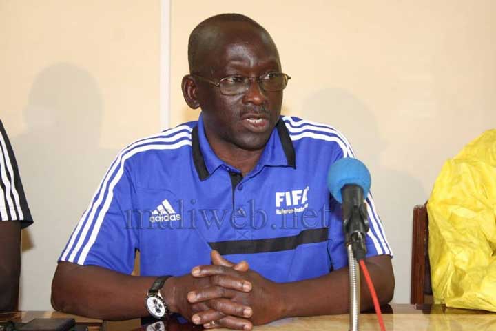 Que sont-ils devenus ? Sidi Bekaye Magassa / Double passion : le football et l'arbitrage