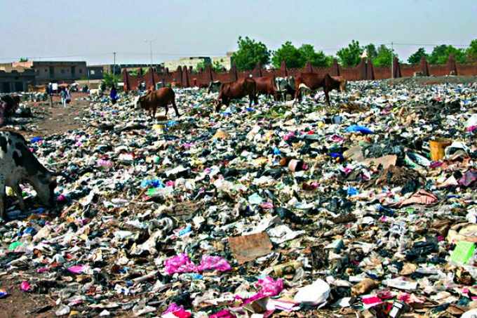 Ville de Bamako : Le déchet plastique devient pavé