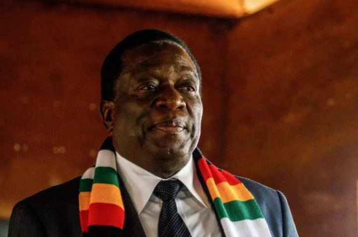 Le président zimbabwéen Emmerson Mnangagwa