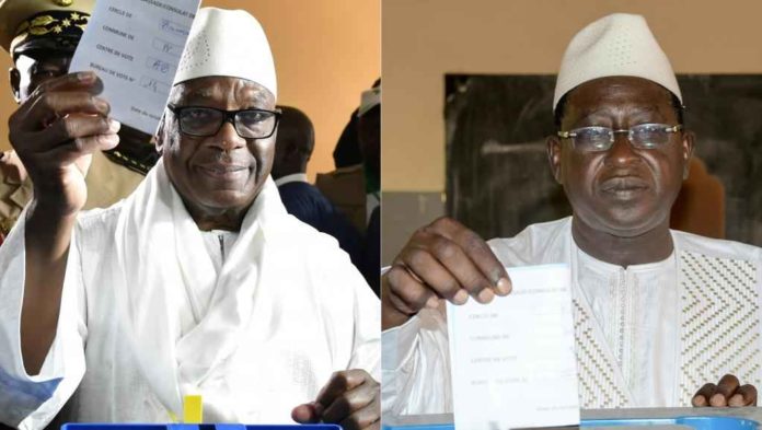 Le président sortant du Mali Ibrahim Boubacar Keïta (à gauche) sera face au chef de file de l'opposition Soumaïla Cissé (à droite)