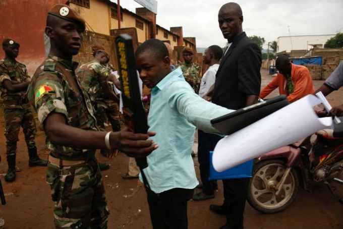 Moins d’incidents et des Français interpellés lors de la présidentielle au Mali
